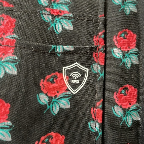 Vera Bradley Anti RFID wallet - Picture 3 of 4